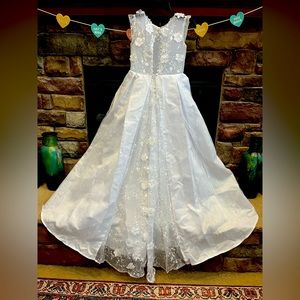 Formal white dress size 10-12 girls
